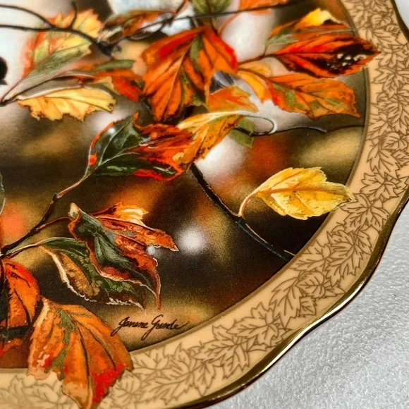 8 inch Bradford Exchange Plate “Nutmeg Impressions” - Picture 3 of 9